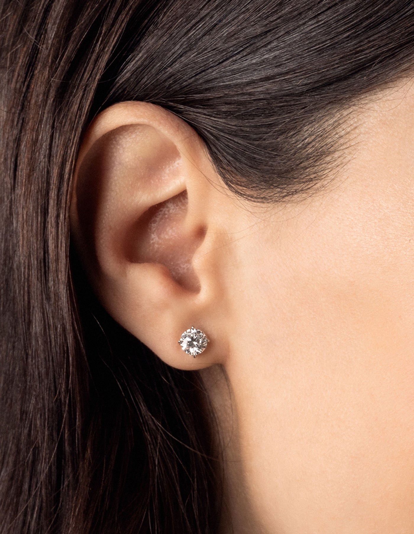 Giselle's perfect Studs (4 Prongs)